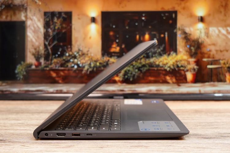 DELL Inspiron 3530 i7-1355U Ram8 ssd512 จอ15.6 FHD 120Hz รูปที่ 7