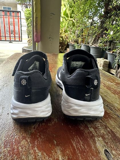 รองเท้าเด็ก Nike Revolution 6  มือสอง รูปที่ 3