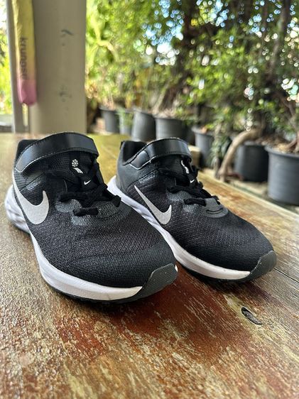 รองเท้าเด็ก Nike Revolution 6  มือสอง รูปที่ 4