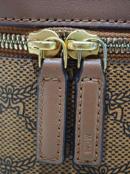 MCM Himmel Crossbody Bag in Lauretos รูปที่ 9