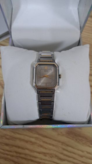 ขาย Seiko Quartz Vintage ผู้หญิง Two-Tone รูปที่ 12