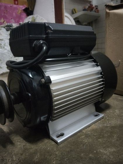 อุปกรณ์เครื่องมือช่าง มอเตอร์ 3 แรงม้า (2.2 กิโลวัตต์) VALU รุ่น YL90L-2กำลังมอเตอร์ : 2.2 กิโลวัตต์ (3 แรงม้า)ไฟ 1 เฟส 2 สาย 2 โพล 220 โวลต์ 50 เฮิร์ตความเร็