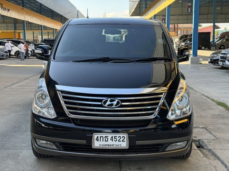 Hyundai Grand Starex 2013 2.5 VIP Van ดีเซล เกียร์อัตโนมัติ ดำ รูปที่ 2