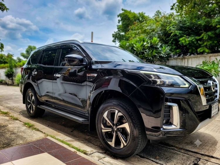 รถ Nissan Terra 2.3 VL 4WD สี ดำ