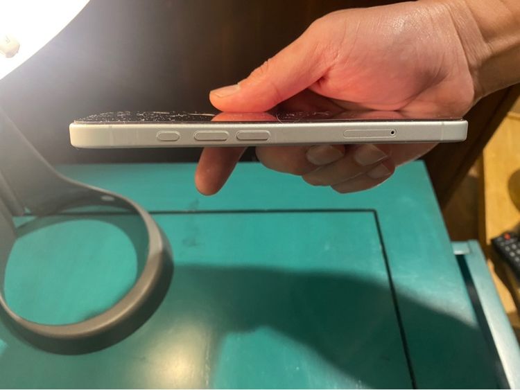 iPhone 16 ขาว 128 GB รูปที่ 6