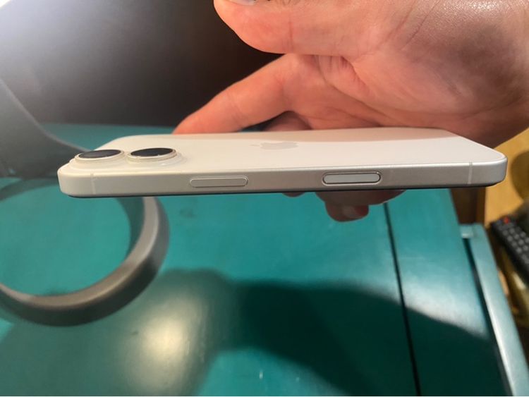 iPhone 16 ขาว 128 GB รูปที่ 5