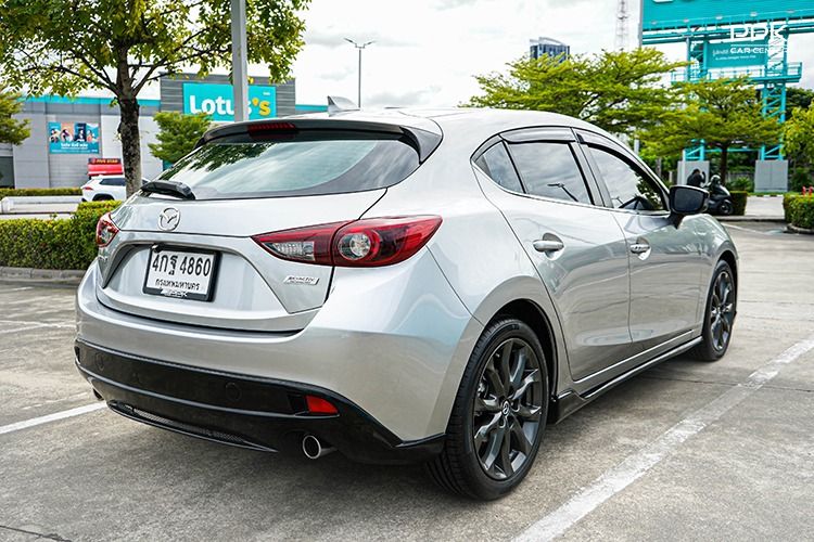 Mazda Mazda3 2015 2.0 S Sports Sedan เบนซิน ไม่ติดแก๊ส เกียร์อัตโนมัติ เทา รูปที่ 4