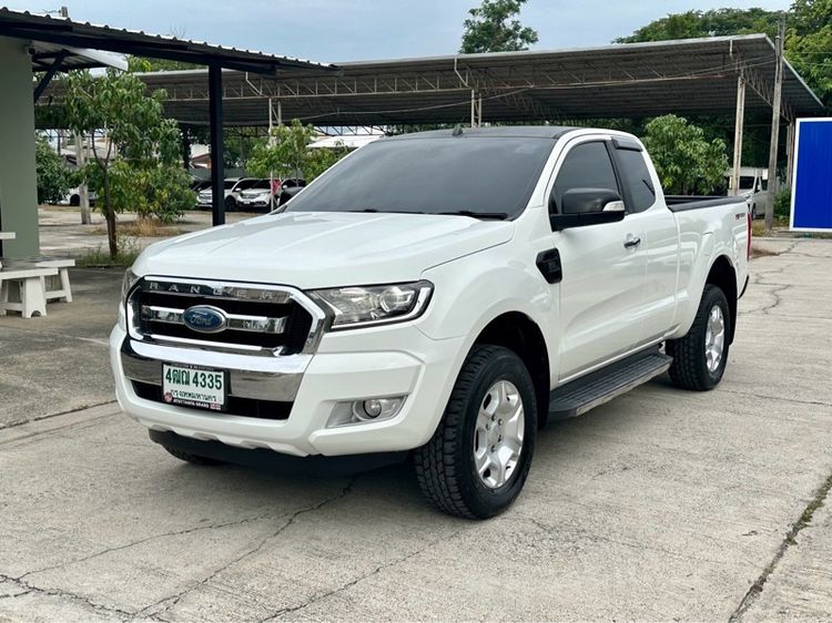 รถ Ford Ranger 2.2 Hi-Rider XLT สี ขาว
