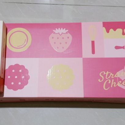 ขายLOGA GAMING KEYBOARD TRI-MODE SIZE 98% BASE 104_STRAWBERRY CHEESE CAKE (GMK-001649)