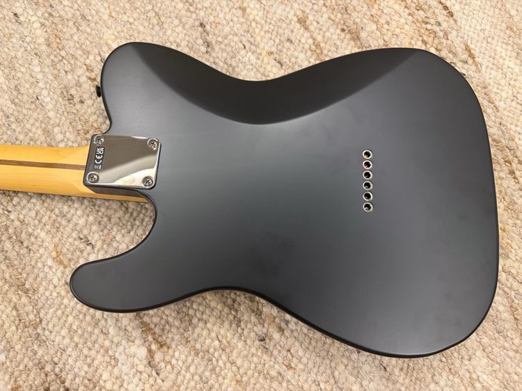 FENDER MADE IN JAPAN LIMITED HYBRID II TELECASTER, NOIR สภาพใหม่ไม่มีรอยการใช้งาน รูปที่ 3