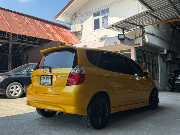 Honda Jazz 2006 1.5 E-V VTEC Sedan เบนซิน ไม่ติดแก๊ส เกียร์อัตโนมัติ เหลือง รูปที่ 4