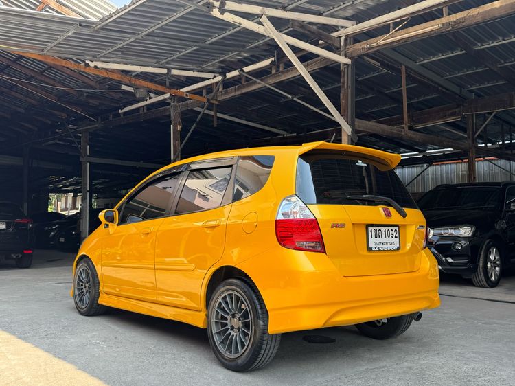Honda Jazz 2006 1.5 E-V VTEC Sedan เบนซิน ไม่ติดแก๊ส เกียร์อัตโนมัติ เหลือง รูปที่ 3