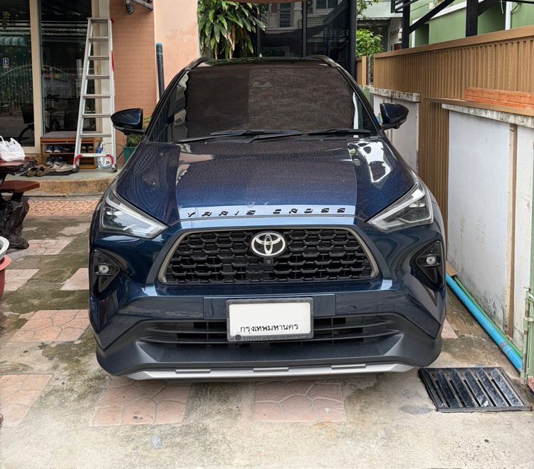 Toyota Yaris Cross 2024 1.5 HEV Premium Luxury Sedan ปลั๊กอินไฮบริด (PHEV) เกียร์อัตโนมัติ น้ำเงิน