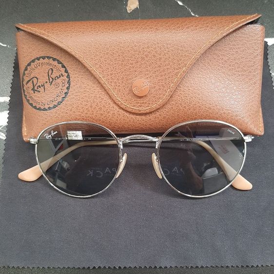 แว่นตากันแดด แว่นกันแดด(มือสอง ไม่ค่อยได้ใช้) Ray-Ban Round Metal รุ่น RB3447 9065/I5 (Evolve)ตัวกรอบ: โลหะสีเงิน มีการแกะสลักลวดลายวินเทจตามส