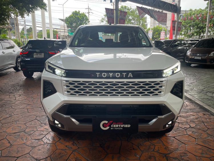 Toyota Hilux Travo 2025 Double Cab 2.8 Overland Plus Pickup ดีเซล ไม่ติดแก๊ส เกียร์อัตโนมัติ ขาว รูปที่ 2