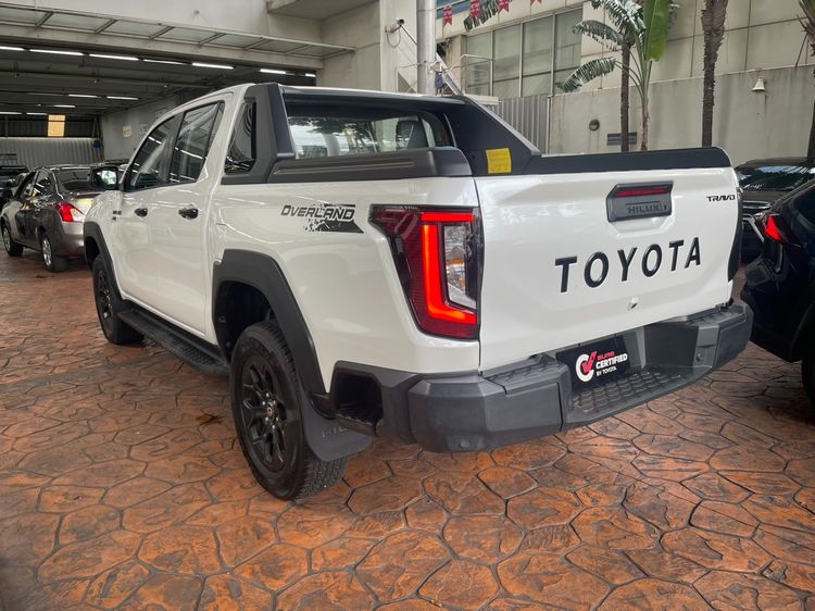 Toyota Hilux Travo 2025 Double Cab 2.8 Overland Plus Pickup ดีเซล ไม่ติดแก๊ส เกียร์อัตโนมัติ ขาว รูปที่ 4