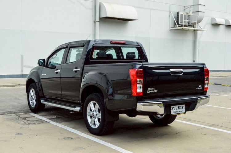 Isuzu D-MAX 2017 1.9 Hi-Lander Z Pickup ดีเซล ไม่ติดแก๊ส เกียร์อัตโนมัติ ดำ รูปที่ 4