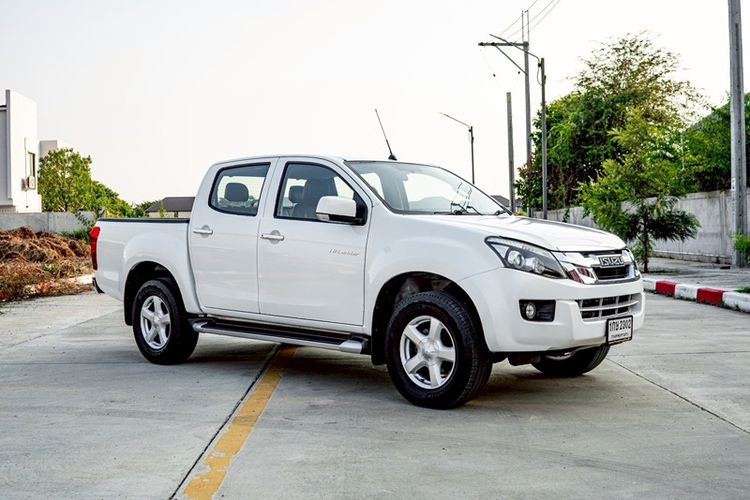 Isuzu D-MAX 2013 2.5 Hi-Lander Z Pickup ดีเซล ไม่ติดแก๊ส เกียร์ธรรมดา ขาว รูปที่ 3