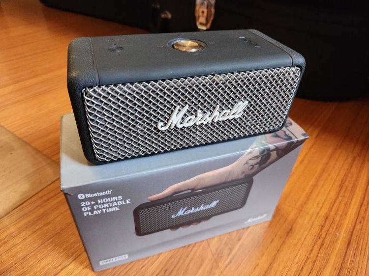 ลำโพงบลูทูธ Marshall Emberton เหมือนใหม่ ใช้ในบ้าน พร้อมกล่อง