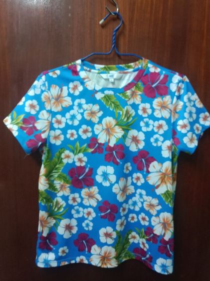เสื้อผ้ามือสอง