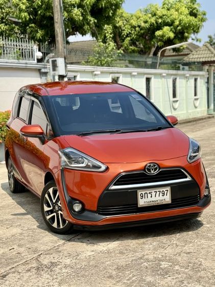 Toyota Sienta 2019 1.5 V Utility-car เบนซิน ไม่ติดแก๊ส เกียร์อัตโนมัติ ส้ม รูปที่ 2