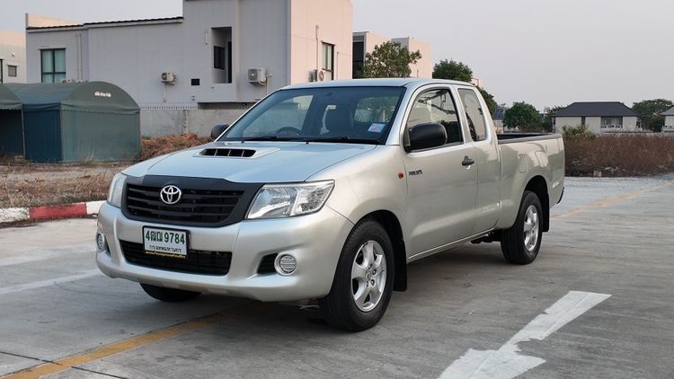 Toyota Hilux Vigo Champ 2013 Smart Cab 2.5 J Pickup ดีเซล ไม่ติดแก๊ส เกียร์ธรรมดา บรอนซ์ทอง รูปที่ 2