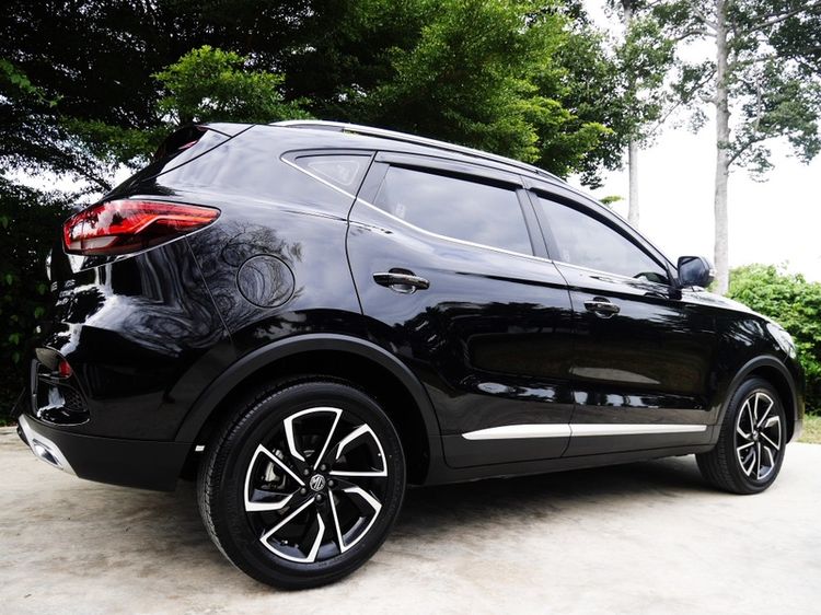 MG ZS 2022 1.5X+ Sunroof Utility-car เบนซิน ไม่ติดแก๊ส เกียร์อัตโนมัติ ดำ รูปที่ 4