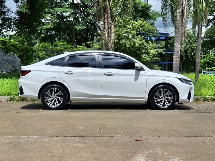 Toyota Yaris ATIV 2026 1.2 Smart Sedan เบนซิน เกียร์อัตโนมัติ ขาว รูปที่ 3