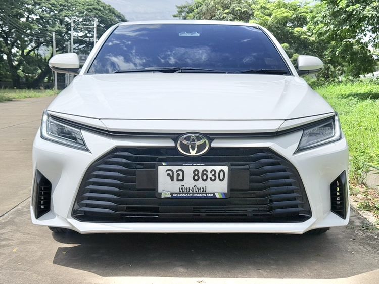 Toyota Yaris ATIV 2026 1.2 Smart Sedan เบนซิน เกียร์อัตโนมัติ ขาว