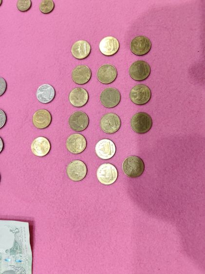 ขายเหมาเหรียญและธนบัตรที่สะสมไว้ของคุณแม่ค่ะ รูปที่ 4