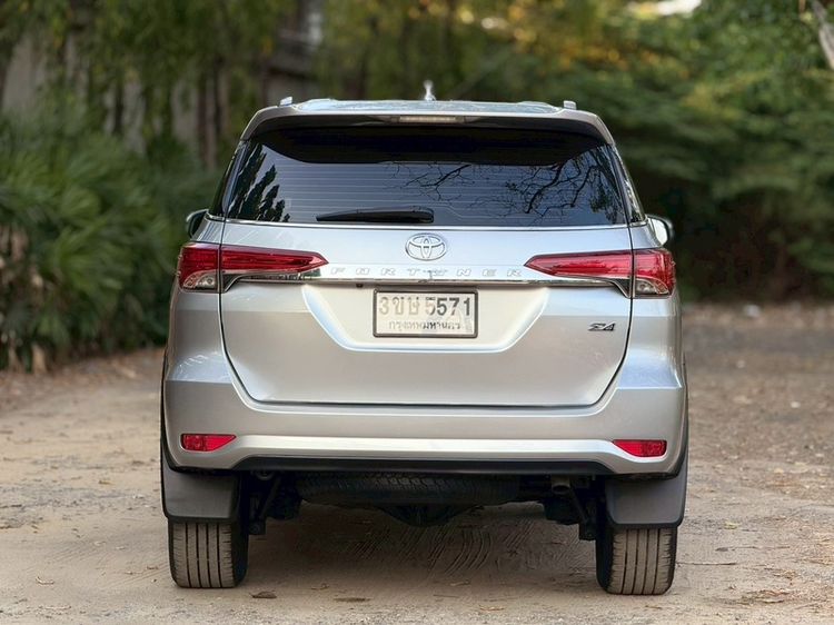 Toyota Fortuner 2017 2.4 V 4WD Utility-car ดีเซล ไม่ติดแก๊ส เกียร์อัตโนมัติ เทา รูปที่ 4