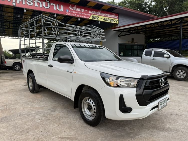 รถ Toyota Hilux Revo 2.4 J Plus สี ขาว