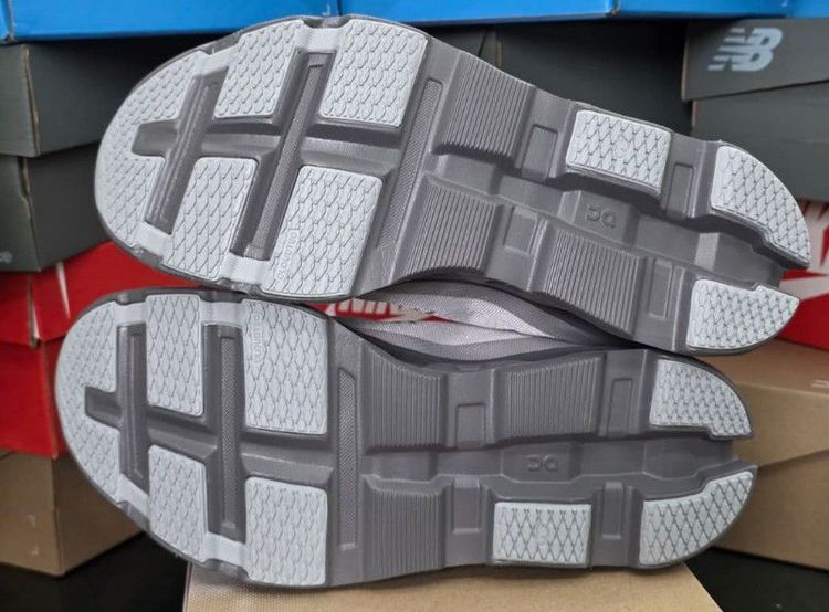 นาย On Cloud Monster 2 สี Frost/black size 44/280cm ของใหม่  ของแท้ 100% รูปที่ 2