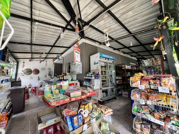 ขายด่วน บ้านหลังมุม พร้อมร้านชำ รูปที่ 4