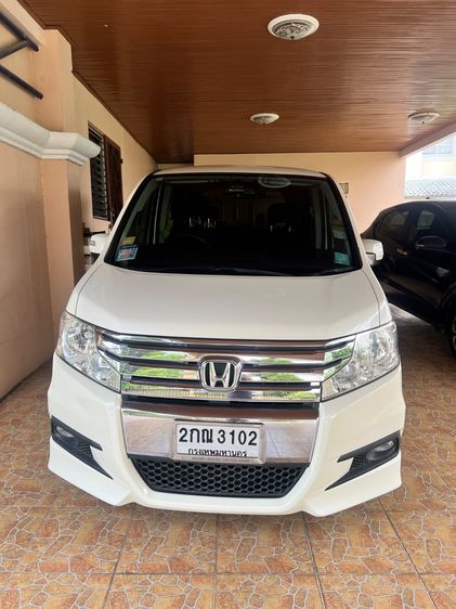 Honda Stepwagon 2012 2.0 EL Utility-car เบนซิน ไม่ติดแก๊ส เกียร์อัตโนมัติ ขาว