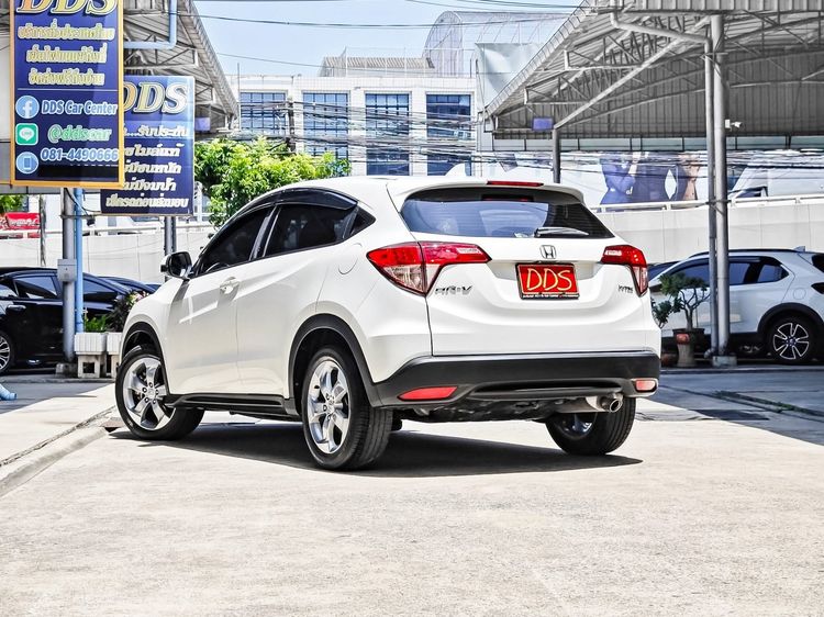 Honda HR-V 2015 1.8 E Utility-car เบนซิน เกียร์อัตโนมัติ ขาว รูปที่ 3