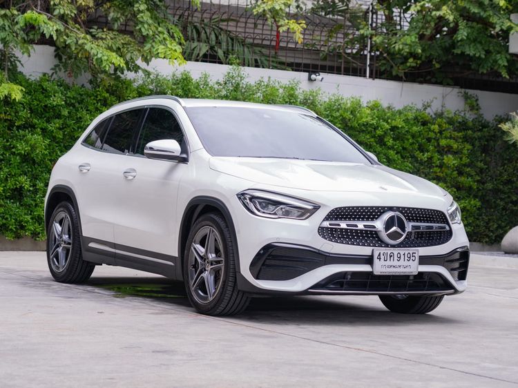 Mercedes-Benz GLA-Class 2023 GLA200 Utility-car เบนซิน ไม่ติดแก๊ส เกียร์อัตโนมัติ ขาว