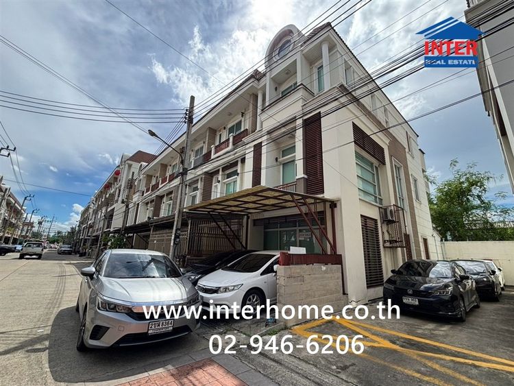 ทาวน์โฮม 3 ชั้น 22.5 ตร.ว. หมู่บ้านพรีเมี่ยม เพลส 3 เอกมัย-รามอินทรา ทาวน์โฮมนวลจันทร์ โฮมออฟฟิศนวลจันทร์ ถนนเลียบด่วนเอกมัย-รามอินทรา 