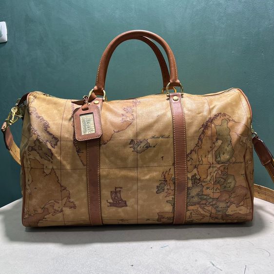 Alviero martini travel bag 50 เดินทางมาติแน่ แท้ สภาพสวยจัด