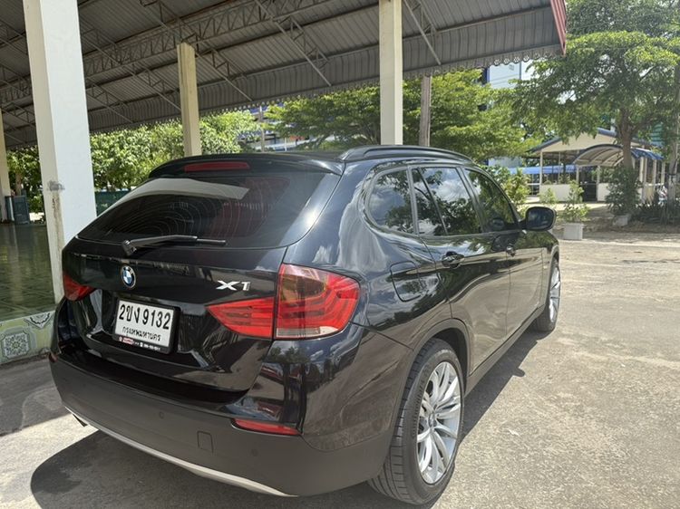BMW X1 2014 2.0 sDrive18i Sedan เบนซิน ไม่ติดแก๊ส เกียร์อัตโนมัติ ดำ รูปที่ 3