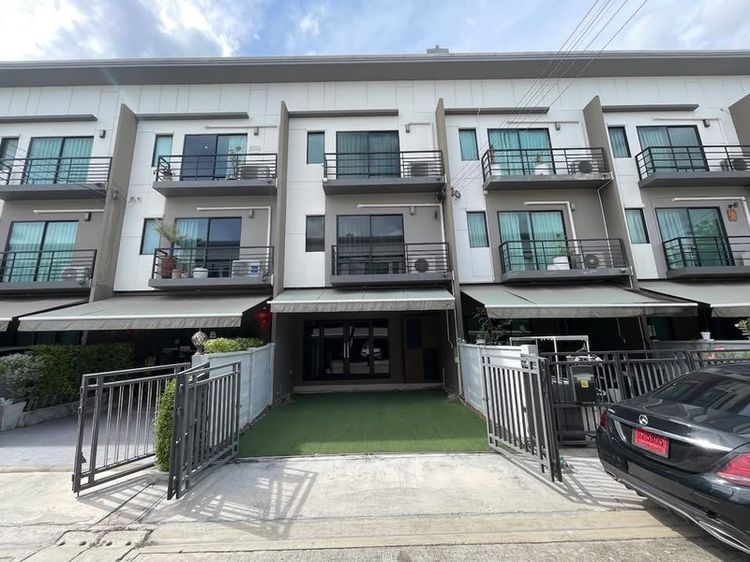 ขายบ้านกลางเมือง รามอินทรา