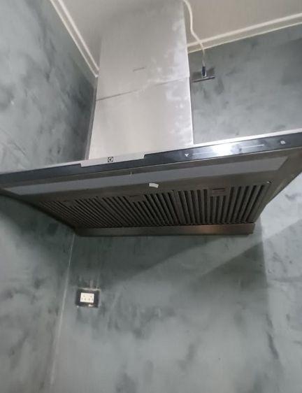 เครื่องดูดควันแบบกระโจม Electrolux ECT9632XB 90 ซม.