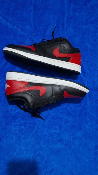 รองเท้าบาสเกตบอล ผู้ชาย แดง Nike Air Jordan 1 Low "Bred" (553558-067) มือ1ไม่มีกล่อง