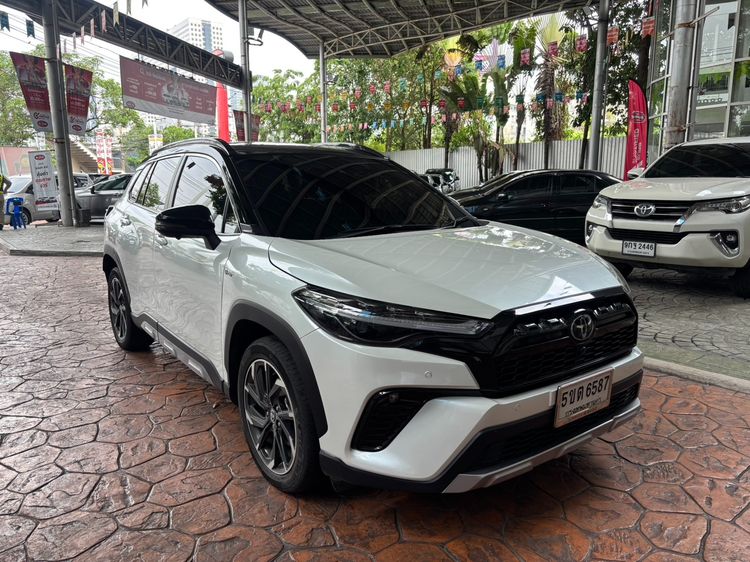 Toyota Corolla Cross 2024 1.8 HEV GR Sport Sedan เบนซิน ไม่ติดแก๊ส เกียร์อัตโนมัติ ขาว