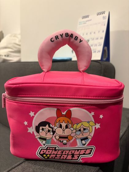 กระเป๋าเครื่องสำอาง Crybaby ที่ได้รับความนิยมสูงสุดคือรุ่น CRYBABY x Powerpuff Girls Series Cosmetic Bag