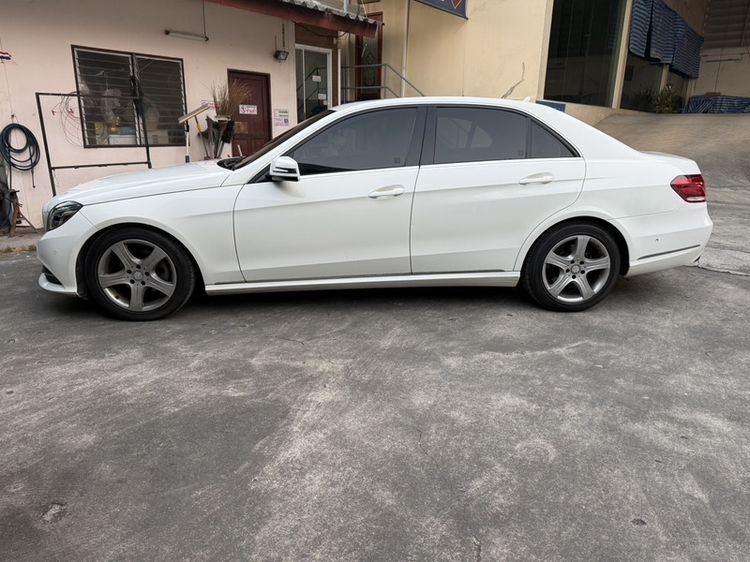 Mercedes-Benz E-Class 2015 E200 Sedan เบนซิน ไม่ติดแก๊ส เกียร์อัตโนมัติ ขาว รูปที่ 3