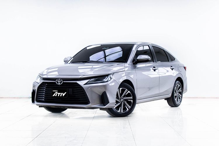 Toyota Yaris ATIV 2023 1.2 Premium Sedan เบนซิน ไม่ติดแก๊ส เกียร์อัตโนมัติ เทา