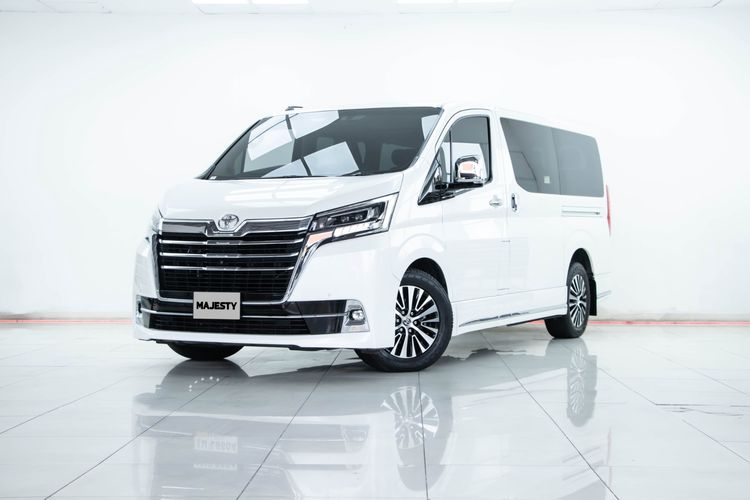 Toyota Majesty 2020 2.8 Premium Utility-car ดีเซล ไม่ติดแก๊ส เกียร์อัตโนมัติ ขาว
