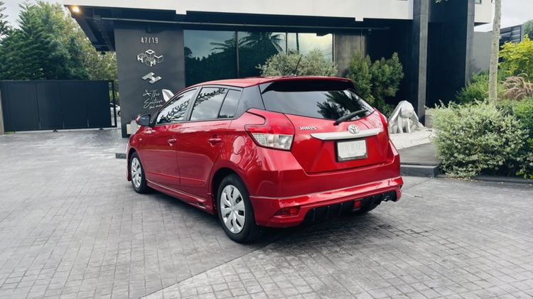 Toyota Yaris 2014 1.5 E เบนซิน เกียร์อัตโนมัติ แดง รูปที่ 4