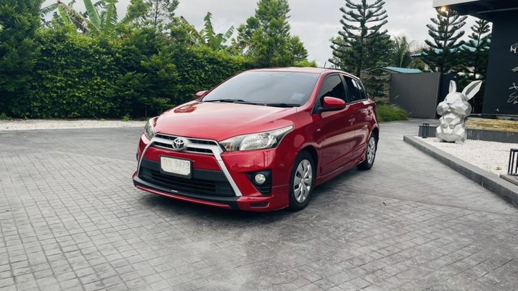 Toyota Yaris 2014 1.5 E เบนซิน เกียร์อัตโนมัติ แดง รูปที่ 2